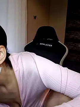 Jujuicy 97 online show from March 11, 2025, 8:09 am