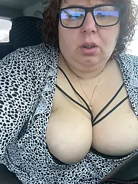 Snapshot of Tania-myr87_ZD chatting on December 13, 2024, 3:05 am Tania-myr87 ZD online show from December 13, 2024, 3:05 am