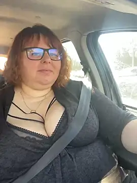 Snapshot of Tania-myr87_ZD chatting on March 15, 2025, 8:15 am Tania-myr87 ZD online show from March 15, 2025, 8:15 am