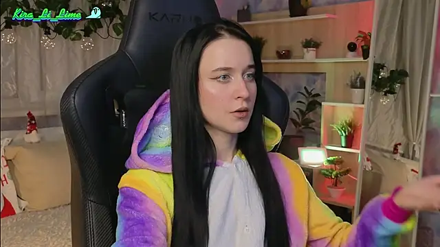 Snapshot of KiraLiLime chatting on January 25, 2025, 6:24 pm KiraLiLime online show from January 25, 2025, 6:24 pm