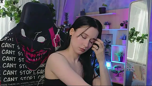 Snapshot of KiraLiLime chatting on February 27, 2025, 12:34 pm KiraLiLime online show from February 27, 2025, 12:34 pm