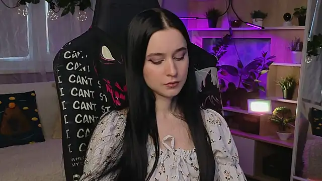 Snapshot of KiraLiLime chatting on March 22, 2025, 3:31 pm KiraLiLime online show from March 22, 2025, 3:31 pm