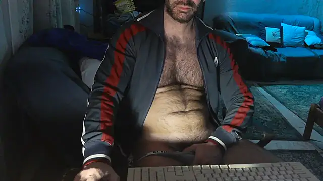 Snapshot of TebaldHot chatting on November 3, 2025, 9:05 pm TebaldHot online show from November 3, 2025, 9:05 pm