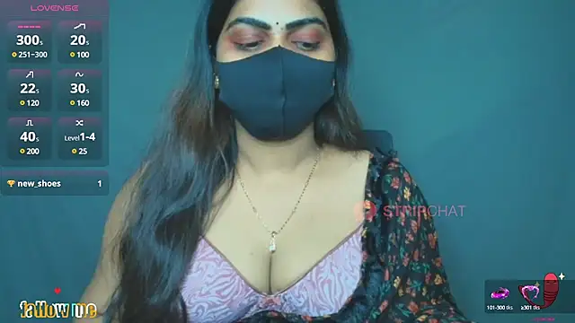 Snapshot of sameeksha_9 chatting on February 3, 2025, 1:40 pm sameeksha 9 online show from February 3, 2025, 1:40 pm