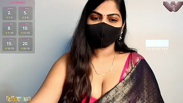 Snapshot of sameeksha_9 chatting on October 3, 2025, 4:42 am sameeksha 9 online show from October 3, 2025, 4:42 am