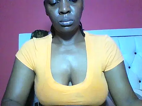 Snapshot of Sweet-piie chatting on November 2, 2025, 4:48 am Sweet-piie online show from November 2, 2025, 4:48 am