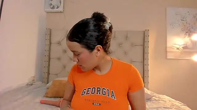 vanesasexyhot21 online show from September 25, 2025, 2:59 am