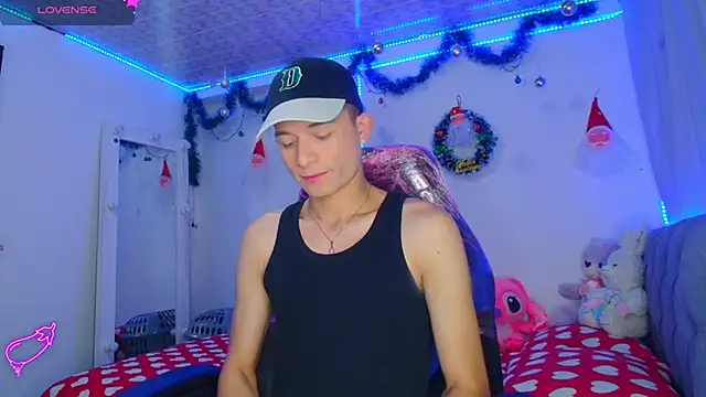 Snapshot of bryamer_19 chatting on December 29, 2024, 1:02 am bryamer 19 online show from December 29, 2024, 1:02 am