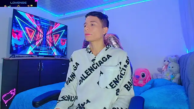 Snapshot of bryamer_19 chatting on January 4, 2025, 1:10 am bryamer 19 online show from January 4, 2025, 1:10 am