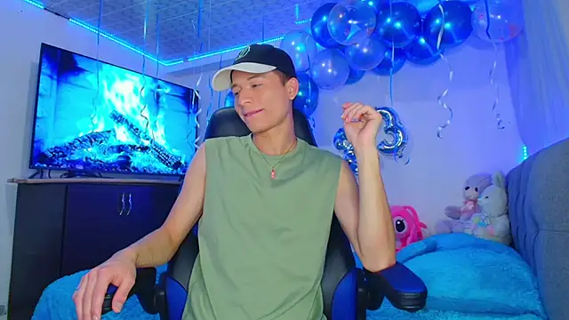 Snapshot of bryamer_19 chatting on January 10, 2025, 1:10 am bryamer 19 online show from January 10, 2025, 1:10 am