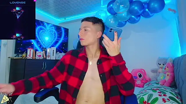 Snapshot of bryamer_19 chatting on January 17, 2025, 12:42 am bryamer 19 online show from January 17, 2025, 12:42 am