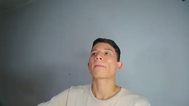 Snapshot of bryamer_19 chatting on February 24, 2025, 11:19 pm bryamer 19 online show from February 24, 2025, 11:19 pm