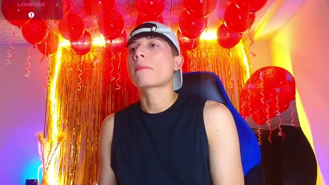 Snapshot of bryamer_19 chatting on September 15, 2025, 2:11 am bryamer 19 online show from September 15, 2025, 2:11 am