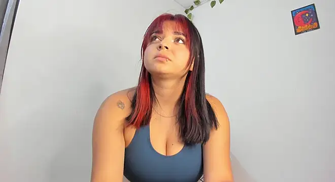 Snapshot of Agata_clark chatting on October 7, 2025, 2:42 am Agata clark online show from October 7, 2025, 2:42 am