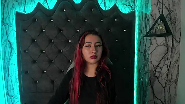 Snapshot of larissa01_ chatting on February 20, 2025, 3:12 am larissa01 online show from February 20, 2025, 3:12 am