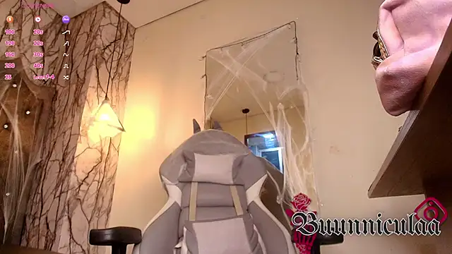 Snapshot of larissa01_ chatting on October 25, 2025, 3:14 am larissa01 online show from October 25, 2025, 3:14 am