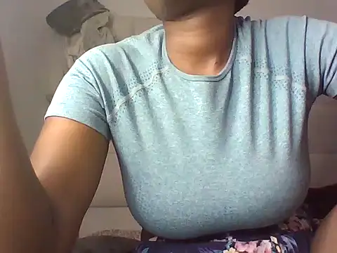 Snapshot of ctrl_cheeks chatting on October 30, 2025, 1:40 am ctrl cheeks online show from October 30, 2025, 1:40 am