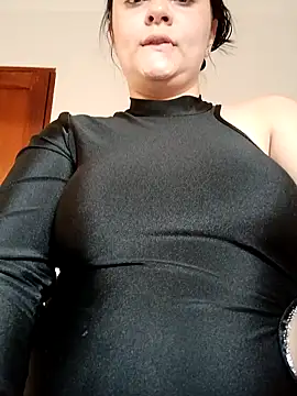 Im Amelia online show from January 15, 2025, 10:46 pm