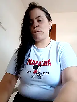 Im Amelia online show from February 22, 2025, 3:03 pm