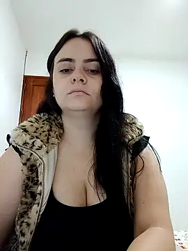 Im Amelia online show from February 25, 2025, 1:17 pm