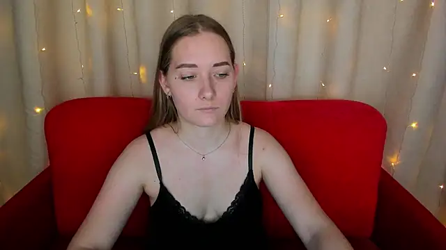 Snapshot of AlinaVice chatting on February 4, 2025, 4:26 am AlinaVice online show from February 4, 2025, 4:26 am