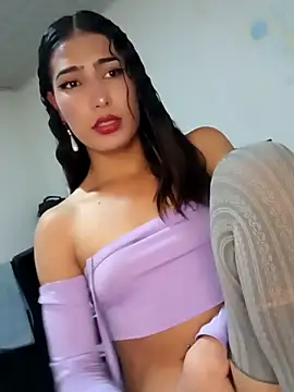 Snapshot of Lanna_hott_ chatting on February 21, 2025, 9:54 pm Lanna hott  online show from February 21, 2025, 9:54 pm
