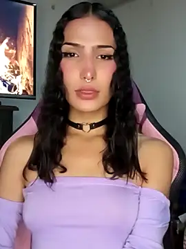 Snapshot of Lanna_hott_ chatting on September 27, 2025, 10:37 pm Lanna hott  online show from September 27, 2025, 10:37 pm