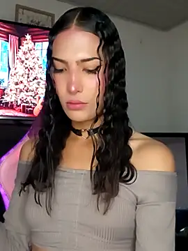 Snapshot of Lanna_hott_ chatting on November 9, 2025, 10:35 am Lanna hott online show from November 9, 2025, 10:35 am