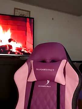 Snapshot of Lanna_hott_ chatting on November 15, 2025, 11:40 am Lanna hott online show from November 15, 2025, 11:40 am