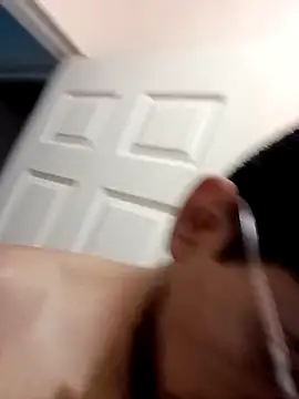 ale3J4a online show from December 4, 2025, 3:16 am