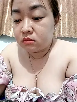 Snapshot of VyOanh2K chatting on November 26, 2025, 3:46 pm VyOanh2K online show from November 26, 2025, 3:46 pm