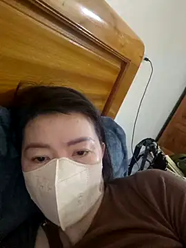 Snapshot of Susu204 chatting on December 16, 2024, 4:38 pm Susu204 online show from December 16, 2024, 4:38 pm