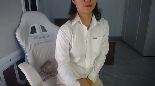 Snapshot of Susu204 chatting on March 22, 2025, 12:04 pm Susu204 online show from March 22, 2025, 12:04 pm