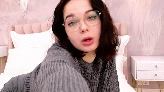 DeniseReese online show from March 11, 2025, 8:20 am