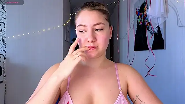 Yassyaaa online show from March 7, 2025, 11:40 am