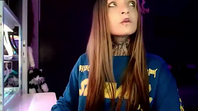 Snapshot of InesGold chatting on February 19, 2025, 9:14 pm InesGold online show from February 19, 2025, 9:14 pm