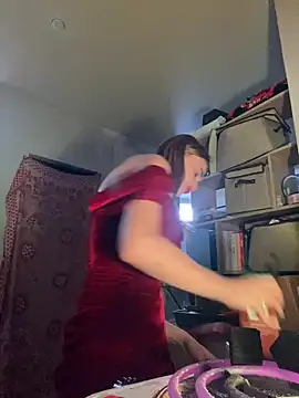 GraceTorrez online show from February 12, 2025, 1:06 pm