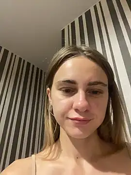 GraceTorrez online show from October 7, 2025, 3:42 pm