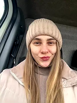 GraceTorrez online show from December 14, 2025, 5:57 am