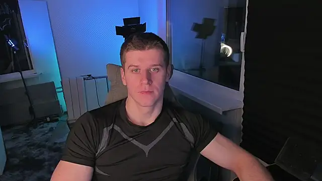 Bruno Banani online show from October 30, 2025, 3:46 pm