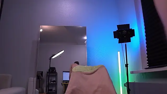 Bruno Banani online show from November 3, 2025, 4:19 pm