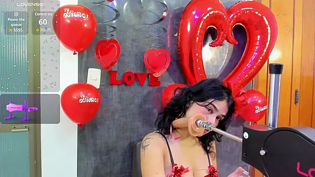 zyle boobs online show from February 14, 2025, 4:37 am