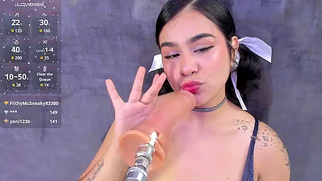 zyle boobs online show from March 12, 2025, 7:59 pm