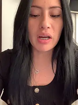 Snapshot of Sara_luna_ chatting on March 7, 2025, 4:22 pm Sara luna online show from March 7, 2025, 4:22 pm