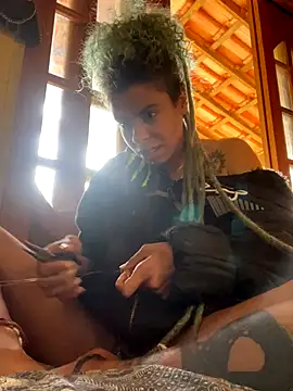 Snapshot of sammoura01 chatting on September 19, 2025, 2:40 pm sammoura01 online show from September 19, 2025, 2:40 pm