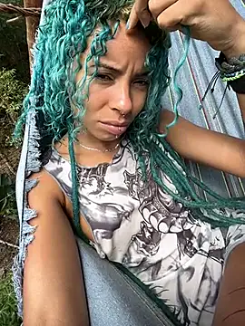 Snapshot of sammoura01 chatting on October 27, 2025, 4:11 pm sammoura01 online show from October 27, 2025, 4:11 pm