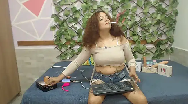 Snapshot of Lena_lawson chatting on February 5, 2025, 5:09 am Lena lawson online show from February 5, 2025, 5:09 am