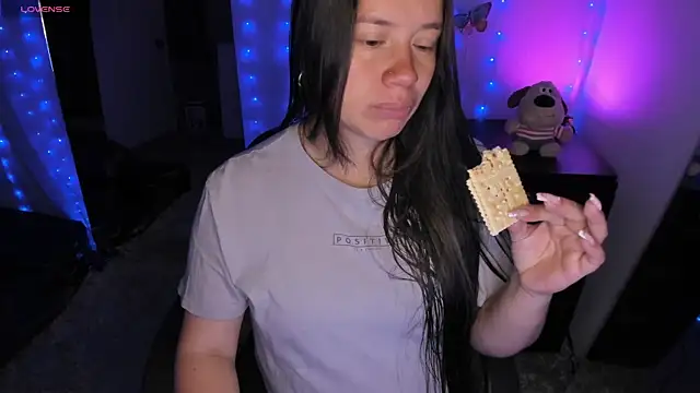 Snapshot of milysauria1 chatting on September 16, 2025, 9:21 am milysauria1 online show from September 16, 2025, 9:21 am