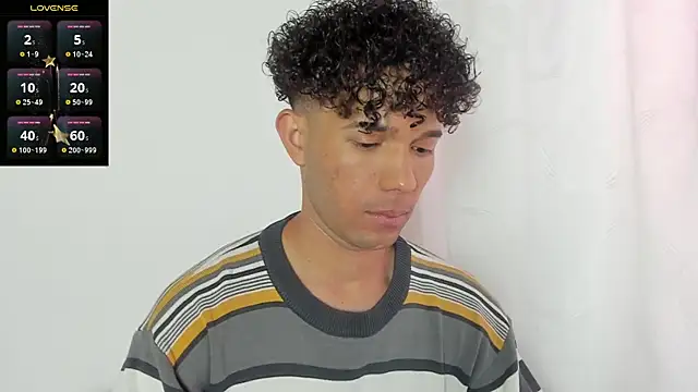 Snapshot of hghilltop chatting on December 25, 2024, 1:19 pm hghilltop online show from December 25, 2024, 1:19 pm