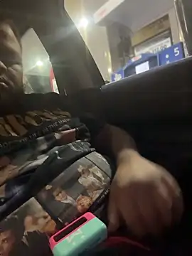 papijusto online show from October 31, 2025, 7:20 am